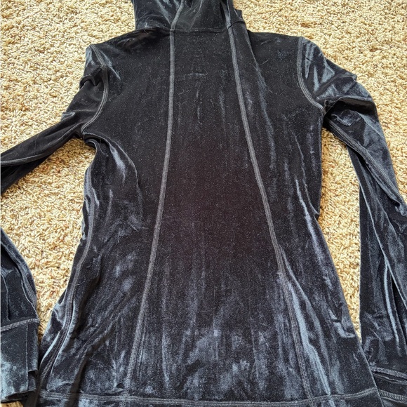 Lululemon Define Hooded Jacket *Velvet
Black 6 - Picture 9 of 9